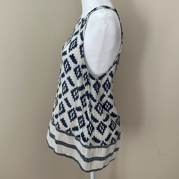 Lucky Brand tank top blue and cream diamond print women’s size medium - Picture 3 of 7